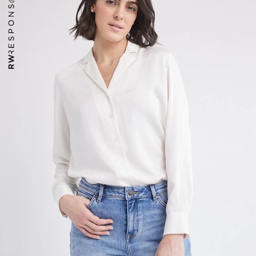 NWT Long-Sleeve Buttoned-Down Fluid Blouse